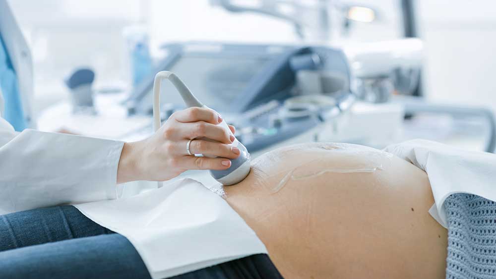 ¿Qué es un examen de ultrasonido fetal?